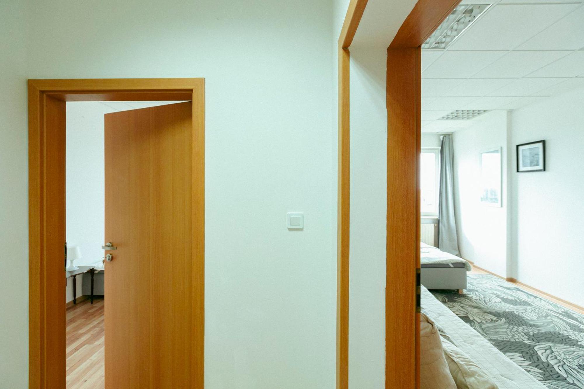 Hostel Metro Kabaty Warsaw Exterior photo